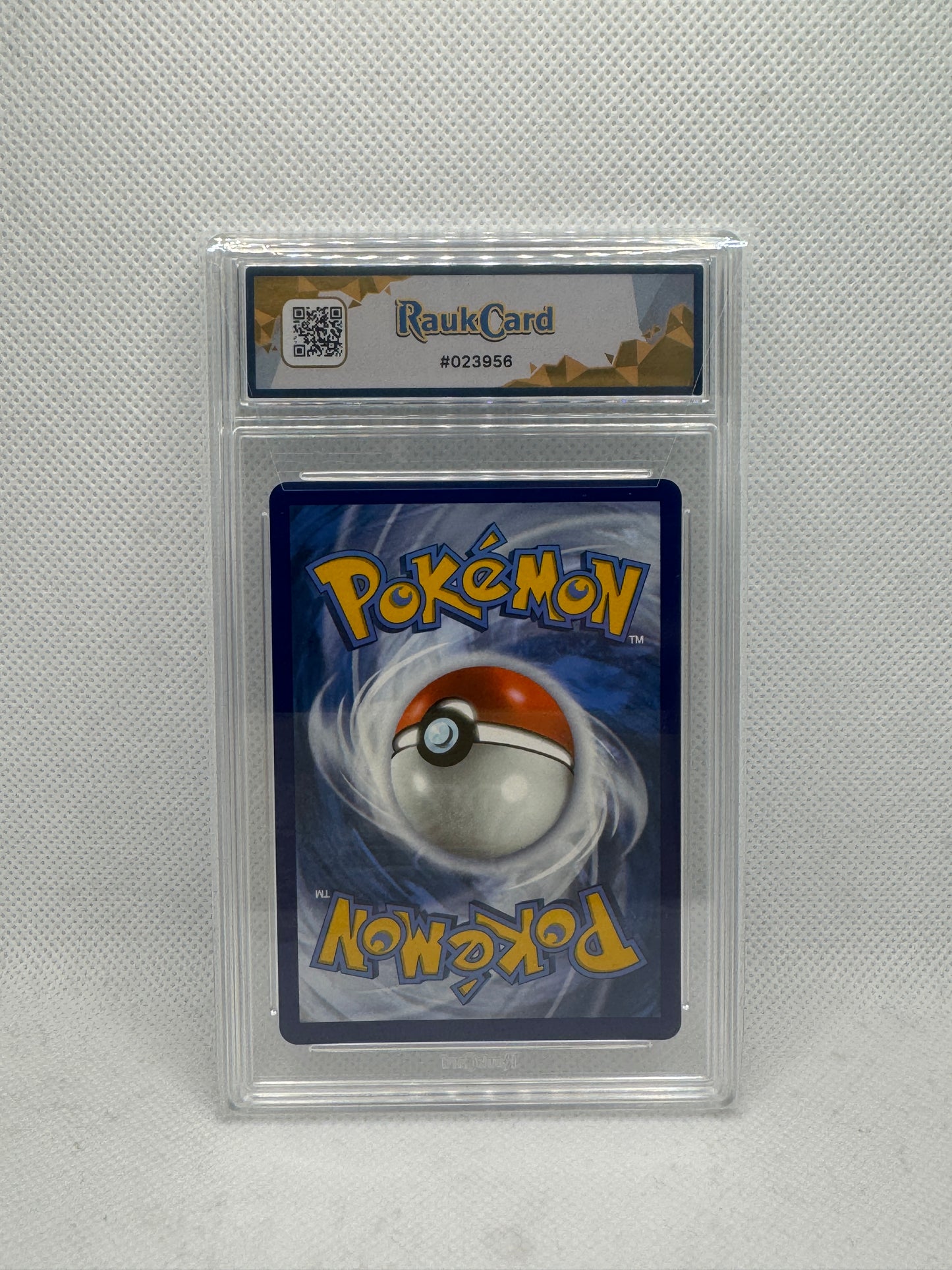 RC 10 - Vaporeon V 172/203 - Evolving Skies