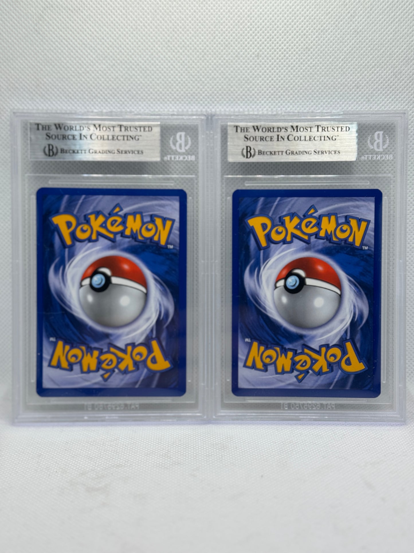 BGS 8.5 - Shining Gyarados 65/64 & Shining Magikarp 66/64 Sequential Set - Neo Revelation